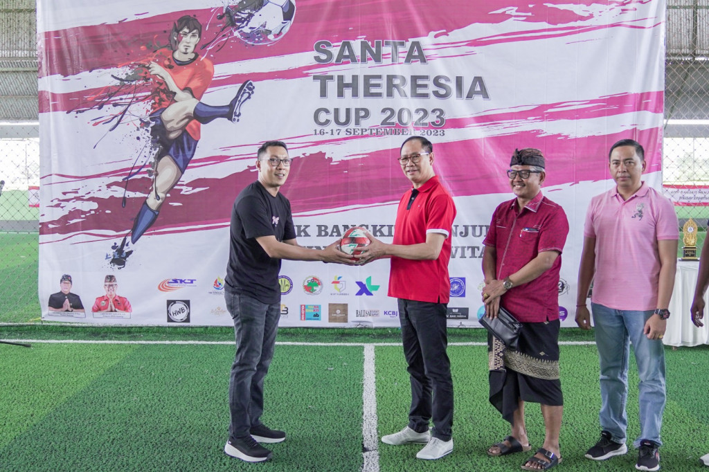 Wabup Suiasa Buka Lomba Futsal OMK Santa Theresia Cup 2023